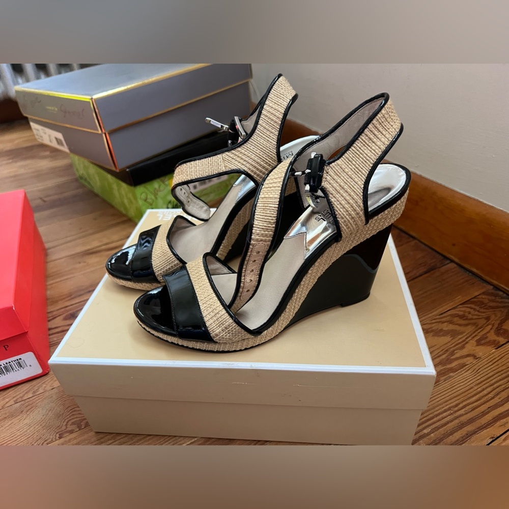 Like new Micheal Kora sandal Heels women’s size 7.5